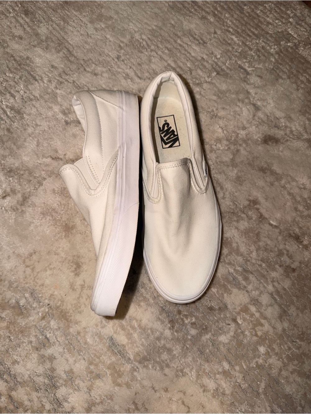 GOOD Vans Classic Slip-On Shoe - Picture 4 of 11